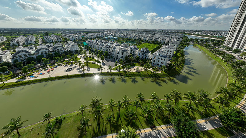 Một góc hồ Đảo Cọ (Đoạn dọc theo đường Biển Hồ)